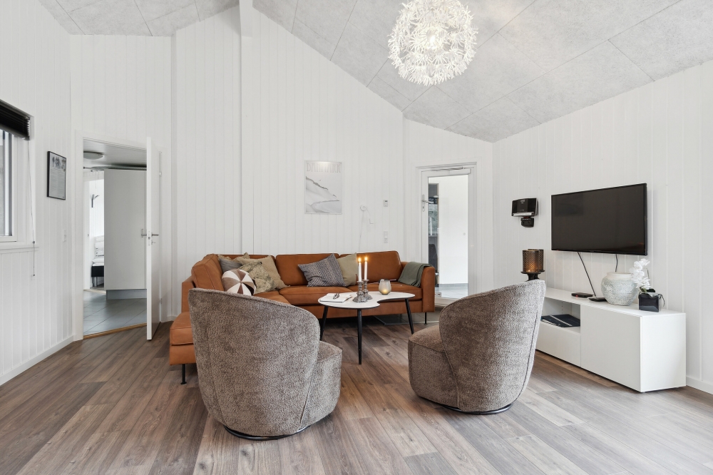 Soffhörnan i lyxstuga 351 i Nordsjälland.