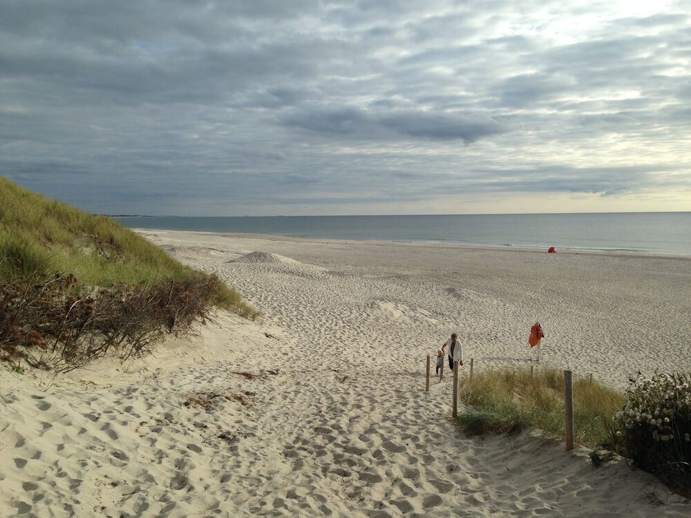 Stranden i närheten av lyxhus 363.