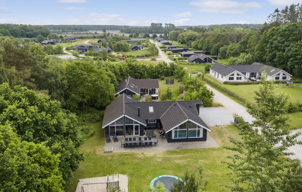 Besök lyxhus 380 i Østjylland.