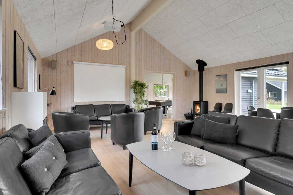 Soffhörnan i lyxstuga 438 i Nordsjälland.