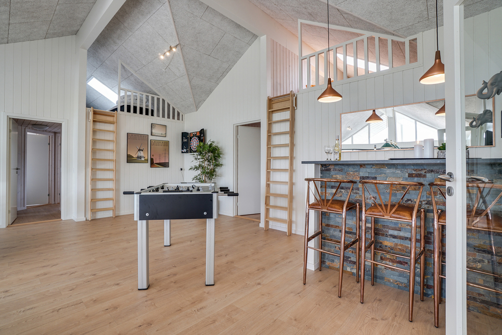 Tävla i sommarhusets aktivitetsrum när ni besöker lyxhus nr 441 i Østjylland.