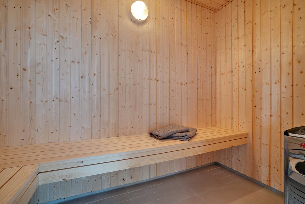 Njut av bastuvärmen i lyxstuga nr 467 för 30 personer