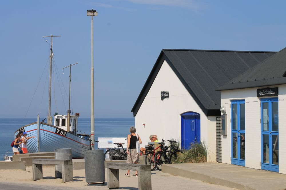 Den vackra stranden i närheten av lyxhus 476 vid Nordjylland.