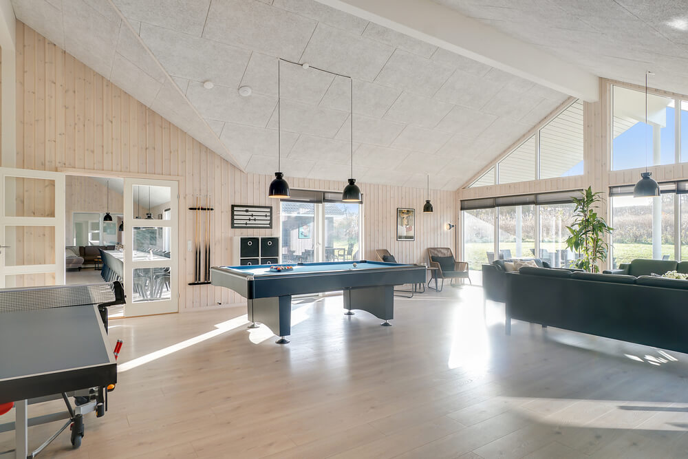 Tävla i sommarhusets aktivitetsrum när ni besöker lyxhus nr 479 i Østjylland.