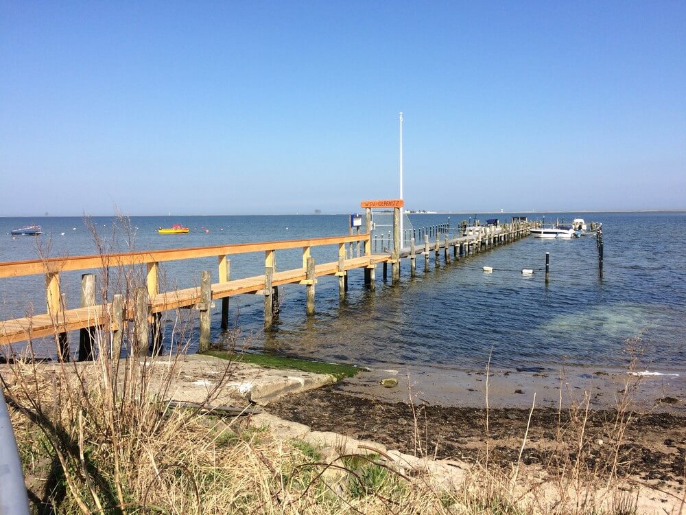 Den vackra stranden i närheten av lyxhus 730 vid Tyskland.