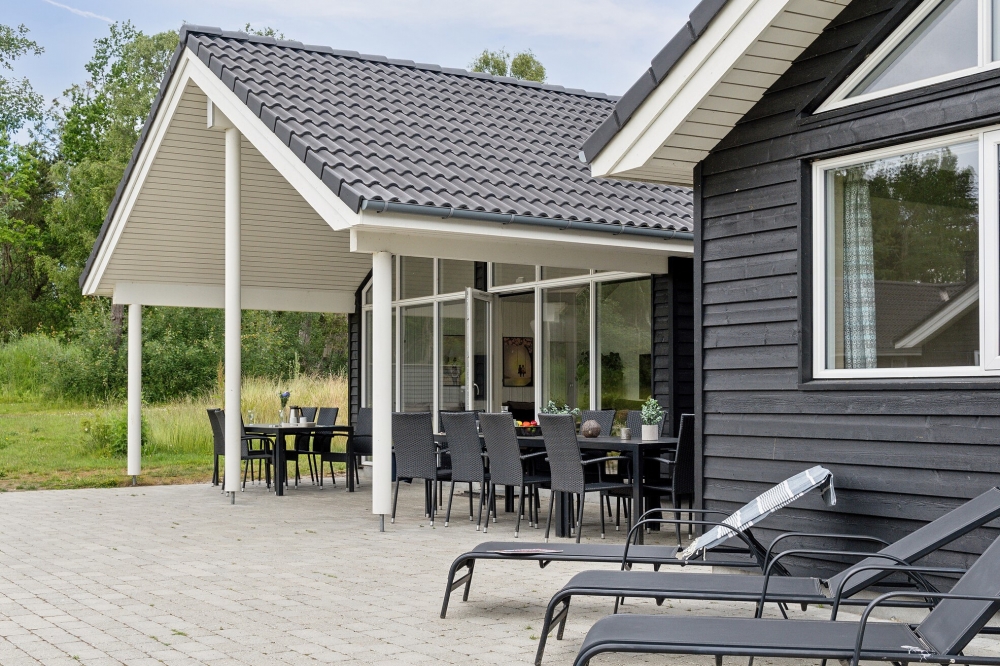 Stor terrass i lyxstuga nr 509 i Lolland/Falster/Møn.