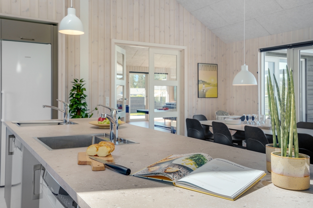Köket i lyxstuga nr 542 är generöst inrett.