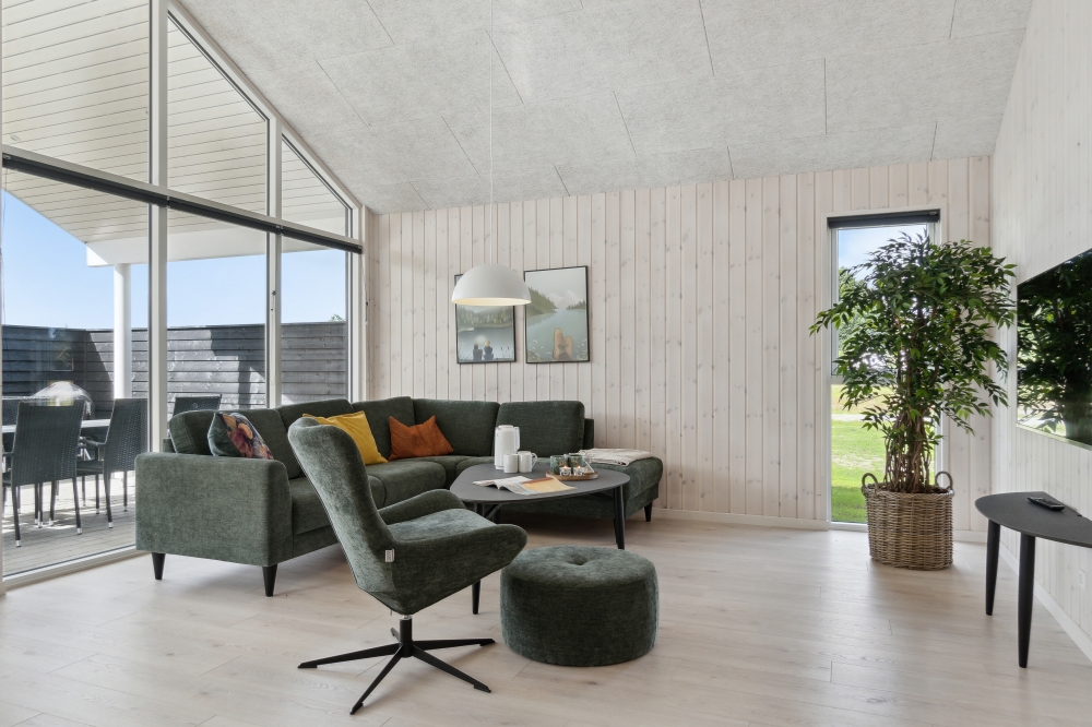 När ni besöker lyxhus nr 577 kan ni mysa tillsammans i sofforna.