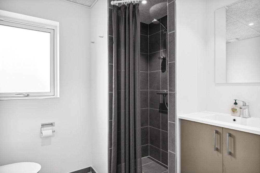Ett av badrummen i lyxstuga nr 590