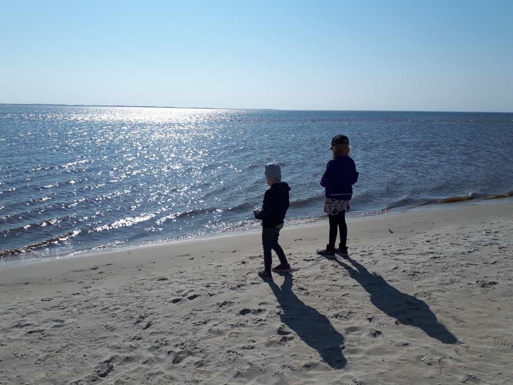 Stranden i närheten av lyxhus 597 i Sydjylland bjuder in till en promenad.
