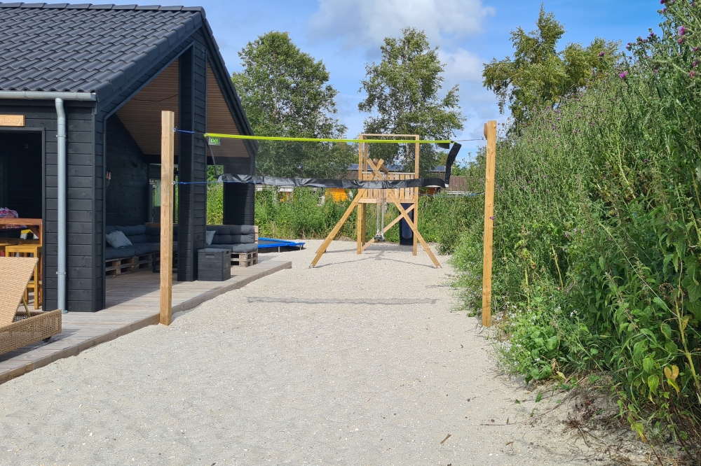 Utomhusaktiviteter kring sommarhus nr 628.
