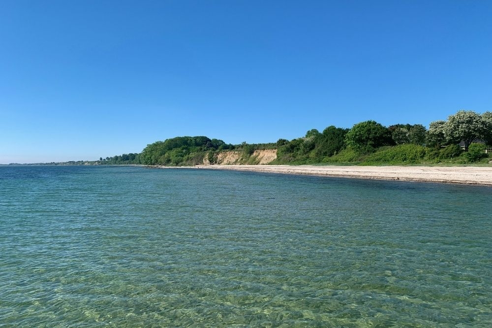 Den vackra stranden i närheten av lyxhus 657 vid Sydjylland.