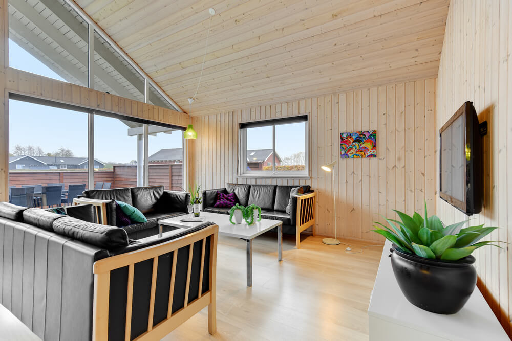 När ni besöker lyxhus nr 280 kan ni mysa tillsammans i sofforna.