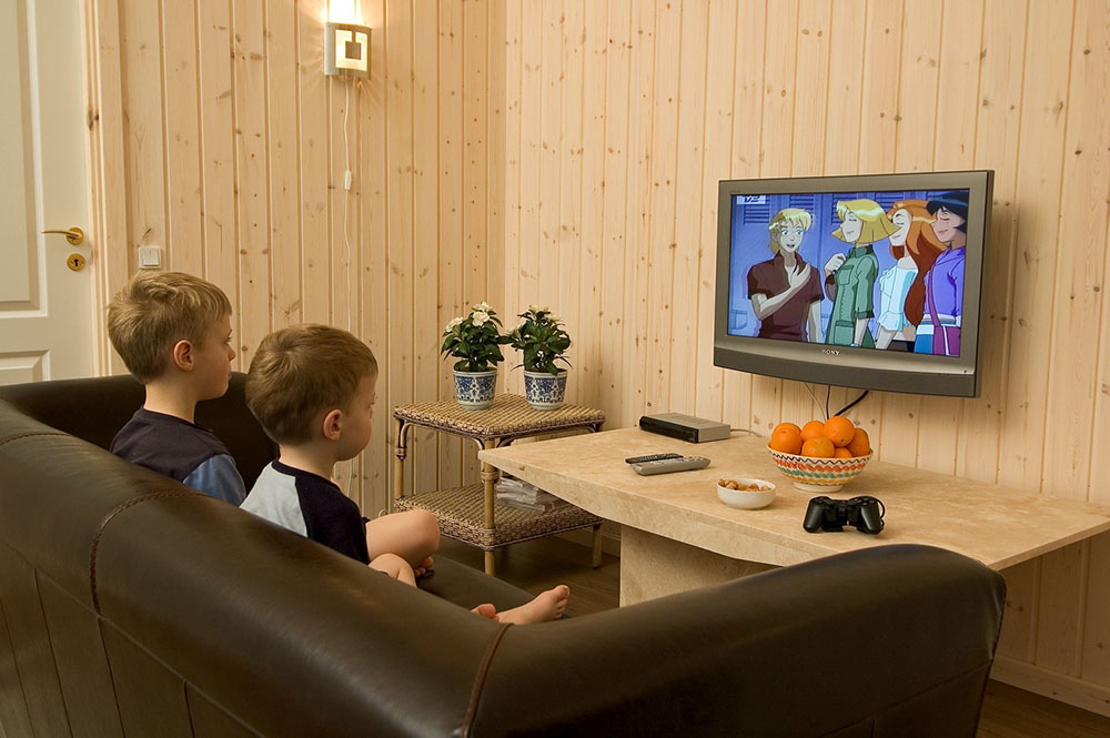 Man kan även mysa i soffan framför en bra film eller spela på husets Playstation 2