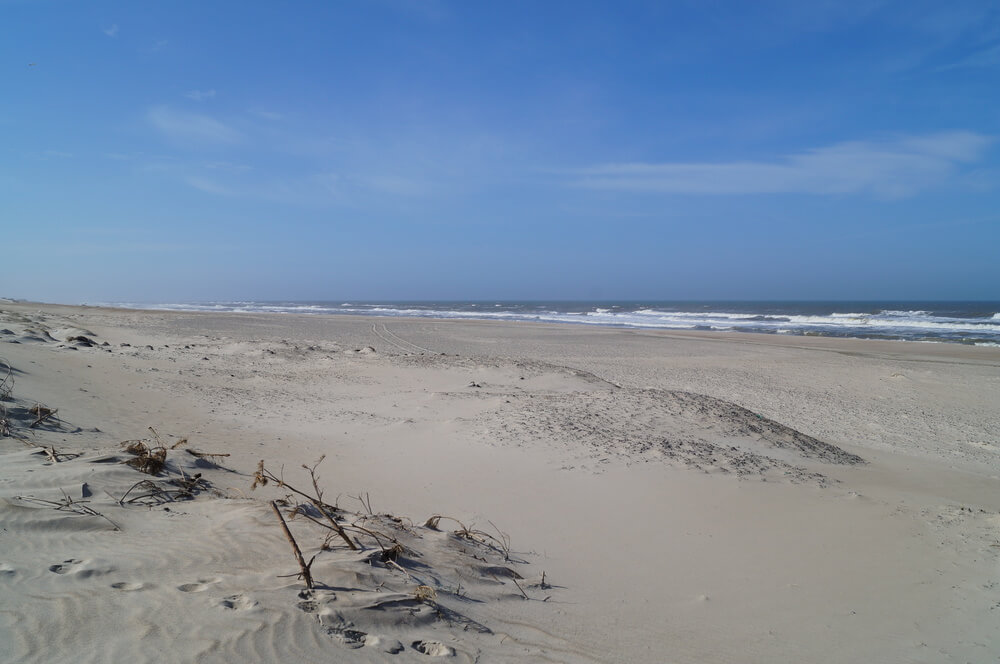 Stranden i närheten av lyxhus 146.