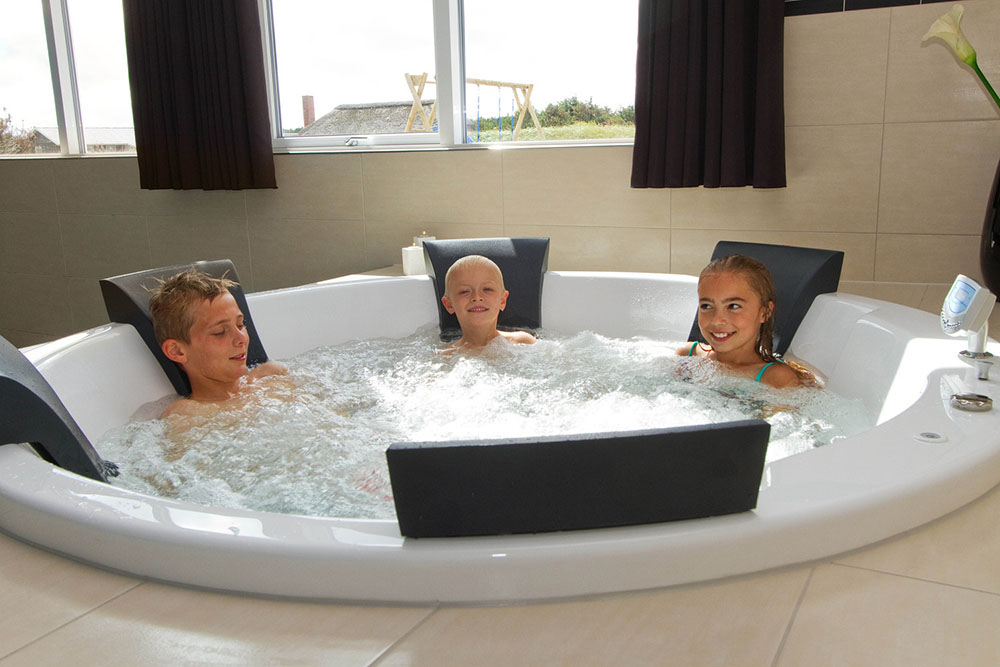 Spa-badet inbjuder till avslappning och rekreation
